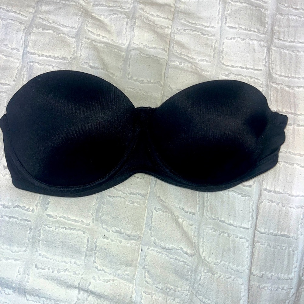 Pink strapless bra size 32B in black
